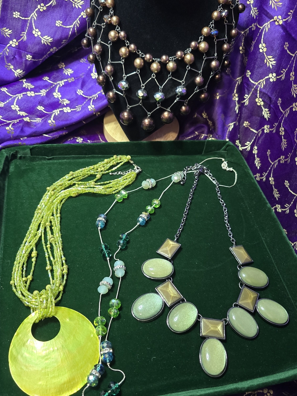 Green Multi-Strand Necklace Set with Pendant & Gem Accents